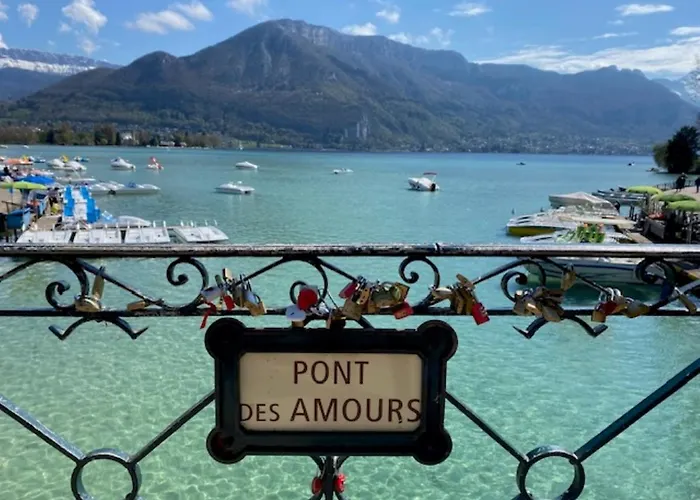 "Le Petit Bonlieu" Au Centre Ville Et A 300 M Du Lac