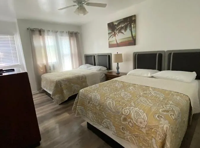 Crystal Sands Apartments