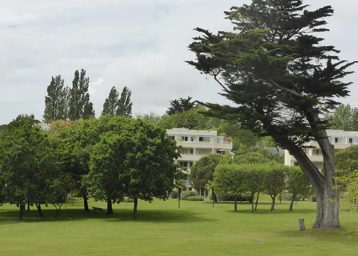 Studio A 300M De La Plage, Parc, Piscine, Terrasse