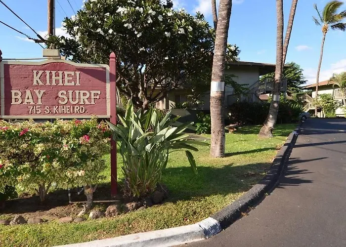 Maui Diver'S Dream At Kihei Bay Surf