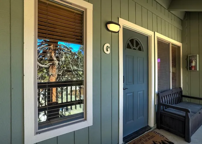 Private Condo Steps From Ski Lift Minutes To Lake