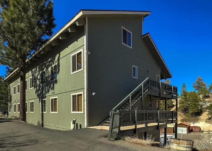 Private Condo Steps From Ski Lift Minutes To Lake