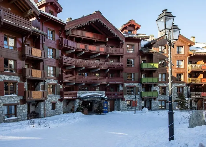Arcs 1950: Luxury Chalet Apartment with Mont Blanc Views