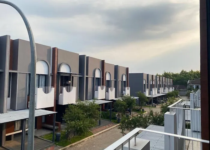 2Br House Happystay At Freja Bsd Close To Ice Bsd Find Us On Ig Lalerooms