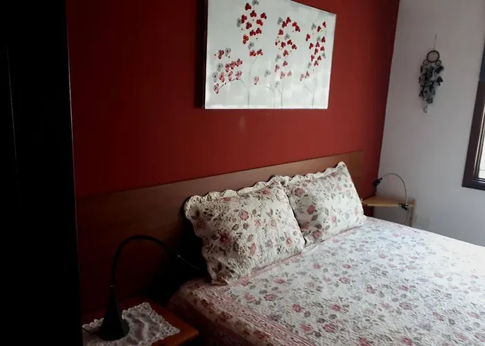 Apartamento tranquilo en una casa con jardín