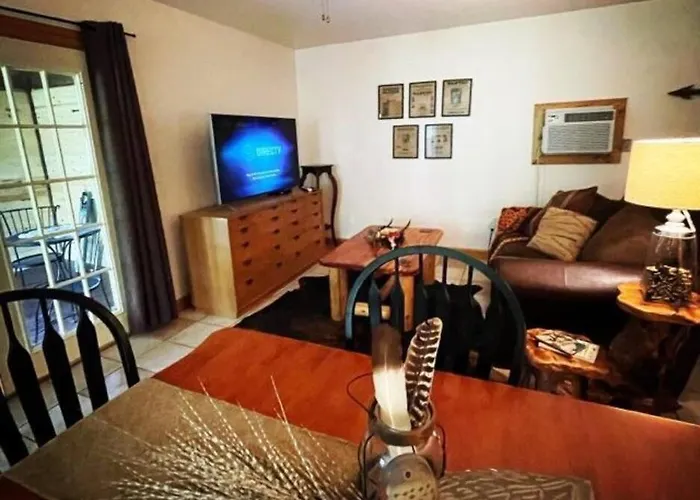The Hideaway At Bear Mountain Log Cabins