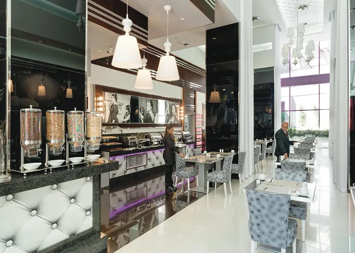 Pet Friendly hotel: Riu Plaza New York Times Square