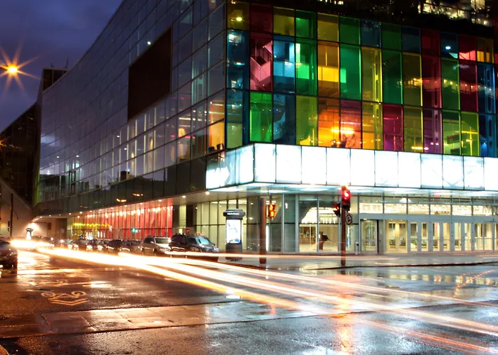 Romantic hotels Holiday Inn Montreal Centre Ville Downtown By Ihg