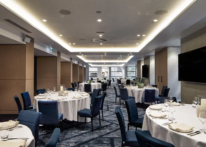 Hotels with tennis Crowne Plaza Sydney Darling Harbour By Ihg