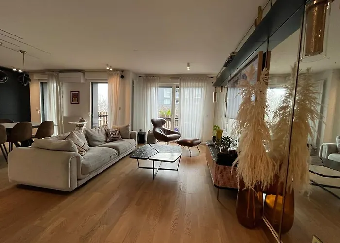 Appartement Luxueux Climatise Avec Terrasse, 6 Couchages - 17Eme Arrondissement De Paris