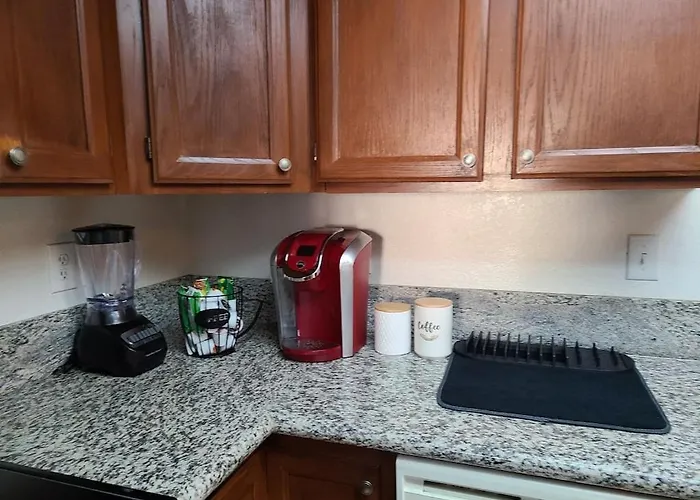 2Bed 1 Bath Condo Near Nellis Afb & The Strip