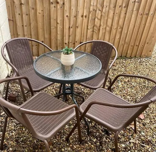 Fern House By Shortstays4U A Beautiful 2Bedroom Townhouse With Free Parking In The Town!