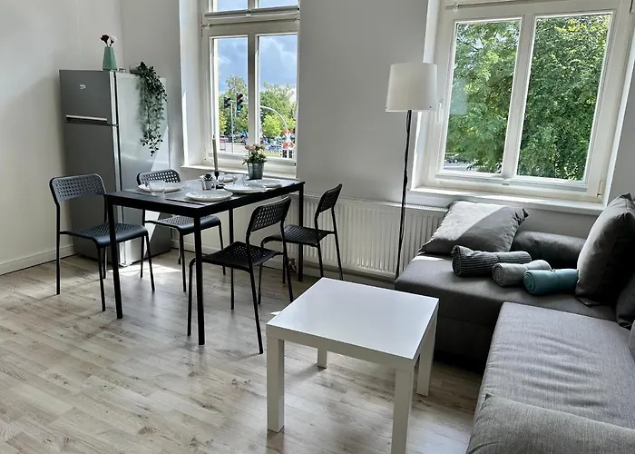 Fewo Kroepi 8 - Zentral, Schlicht & Einfach Fuer Preisbewusste Urlauber & Monteure I Molli-Blick