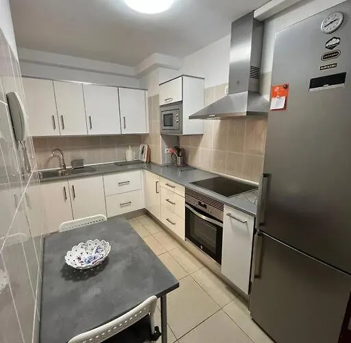 Piso familiar 2 dorm. Cocina