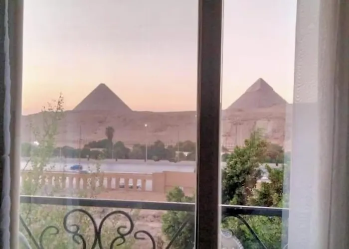 Pyramids & Grand Museum Apartment
