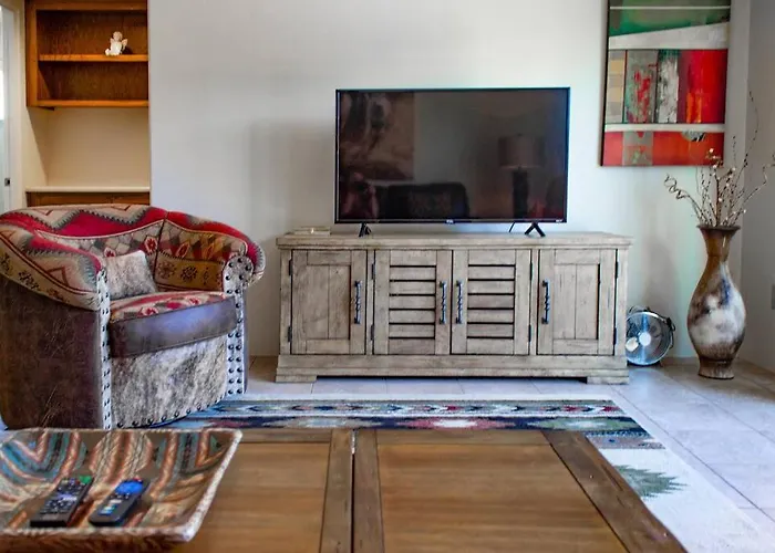 Cowboys & Angels - Classic Sedona Style W/Great Location