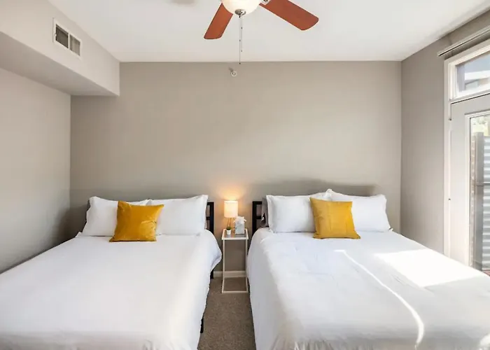 Charming 1,100 Sq Ft Apartment Near To The Shops At Legacy