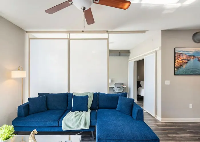 Charming 1,100 Sq Ft Apartment Near To The Shops At Legacy