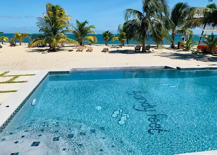 Сity center hotels Sandy Feet Beach Resort