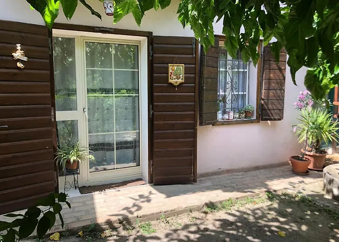 Hotel: La casa nel bosco