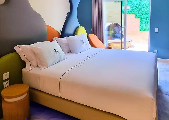 Hotel Avenue - Lovely Hotel