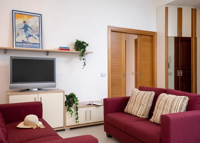 Old Charm - Seaview Apartment