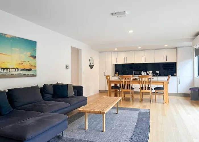Modern Sandy Bay Apt - Close To Salamanca & Cbd