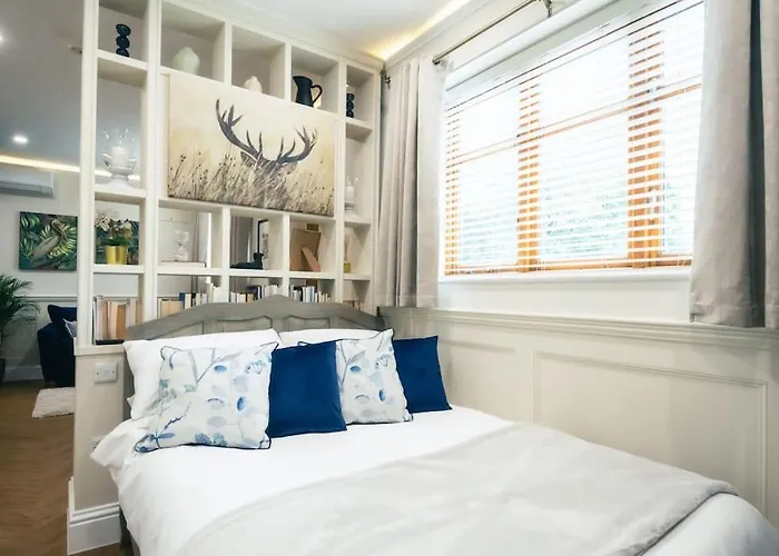The Former New Inn -Air Conditioned-