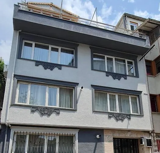 Cozy 1 Bedroom Near Green Mosque