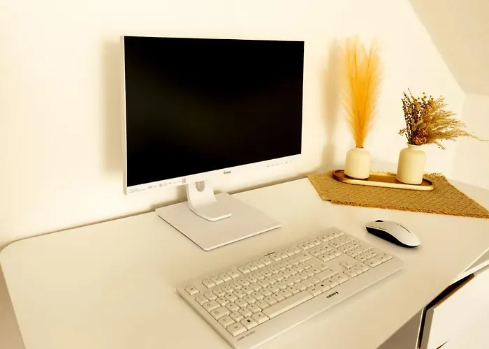Stadtblick Apartmenthaus: Gemütliche Arbeitsatmosphäre mit Streaming