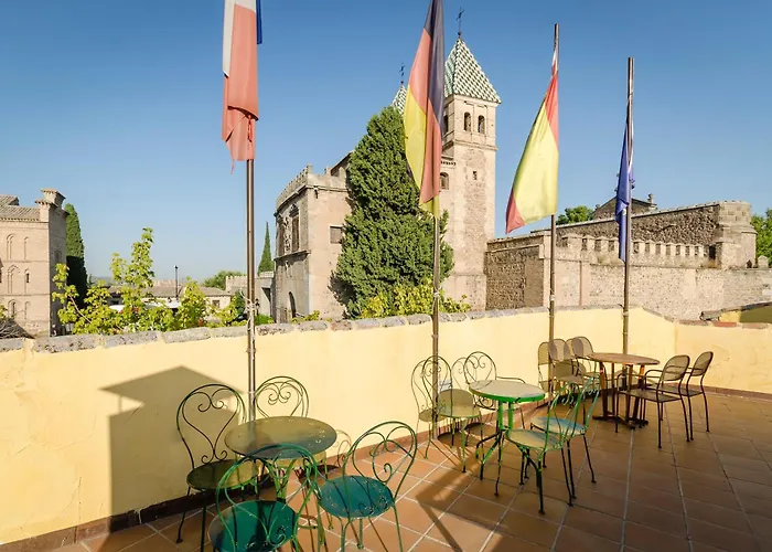 Hotel de playa: YIT Puerta Bisagra