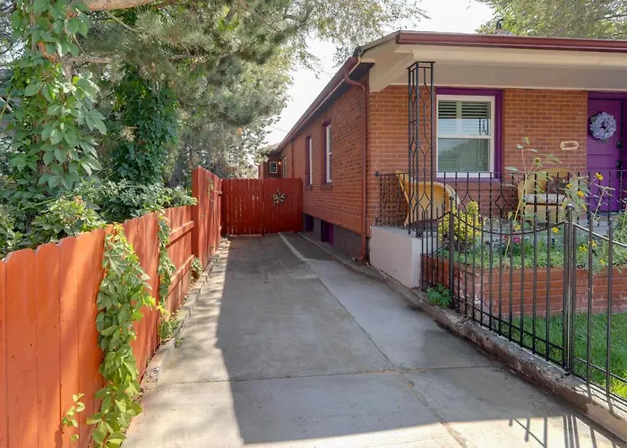 Hot Tub & Grill: Pet-Friendly Apt, Walk To Midtown
