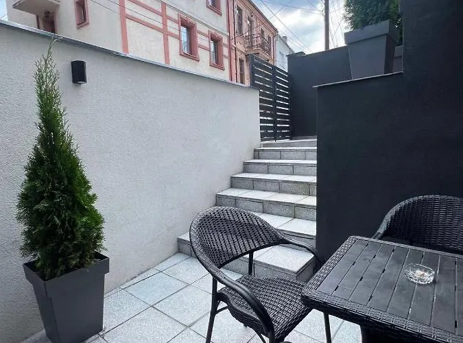 Kali Apartments