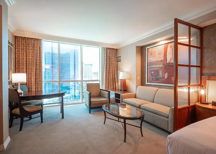 No Resort Fees-Mgm Stripview-Jacuzzi-Formula 1 Track View