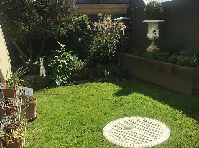The Yarra Valley Couple Escape