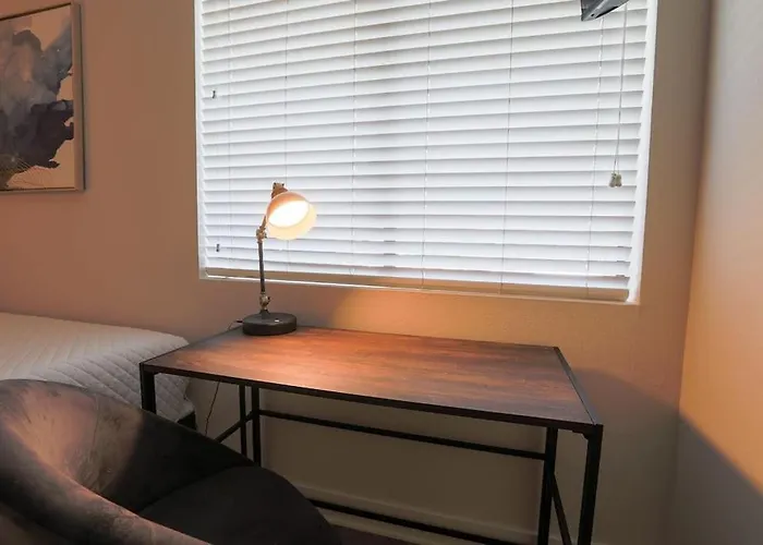 Shabby Chic Oceanside King & 2 Queen Bed Pool Gym