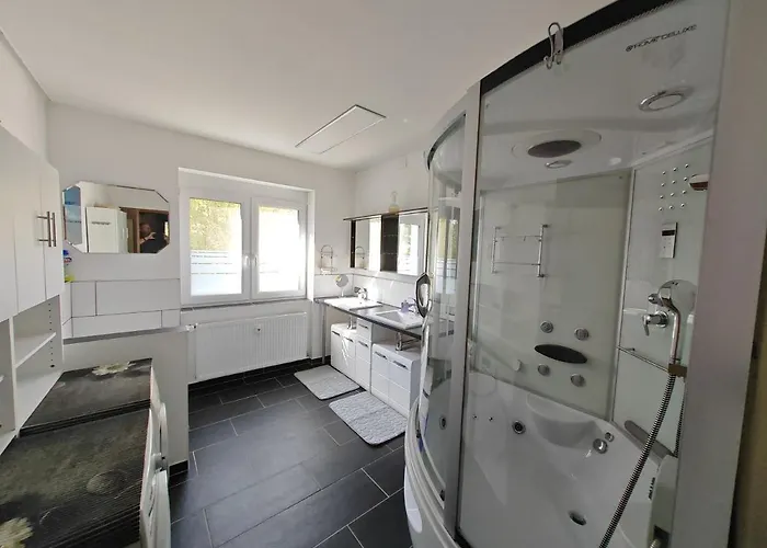 Apartment O2 - Gehobene 4-Zimmer Wohnung 145Qm Fuer 1-6 Personen 2X Dz 1X Zz