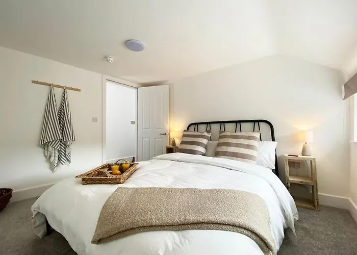 Apartment One At The Courtyard, Number 11