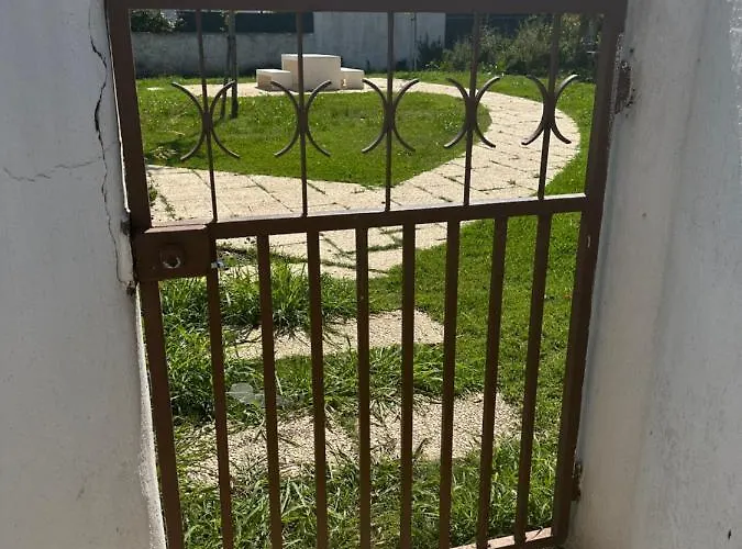 Cascais Quaint Cottage