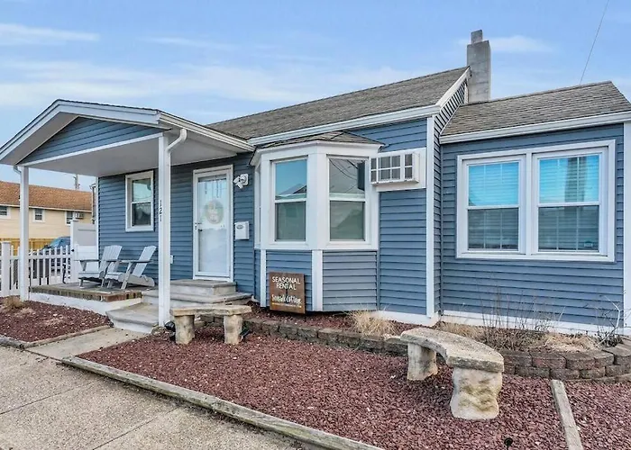 Seaside Cottage: A 'Myshorecottage' Property