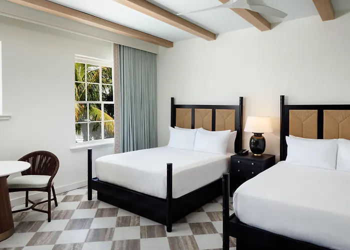 Hotels with pool Casa Marina Key West, Curio Collection By Hilton