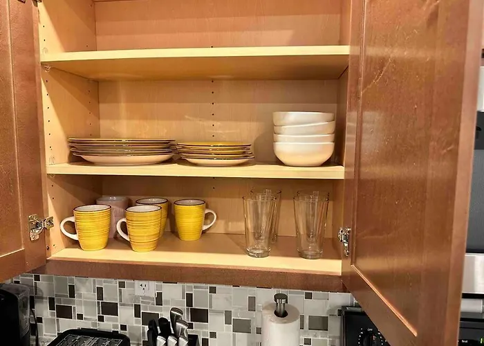 Two Bedrooms With Parking & Washer/Dryer
