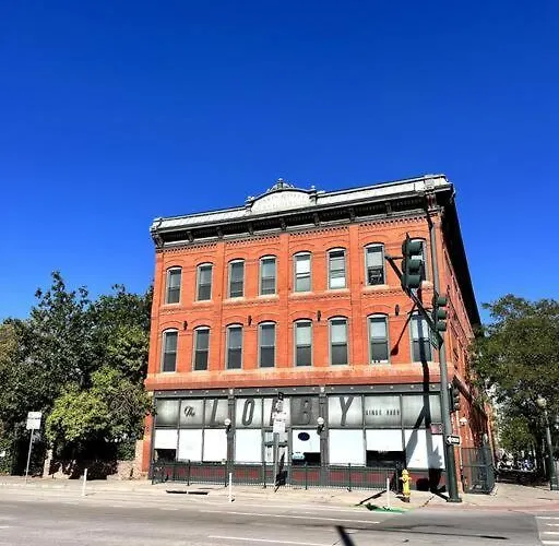 Affordable & Chic Rino/Lodo/Dtown Loft- Walkable