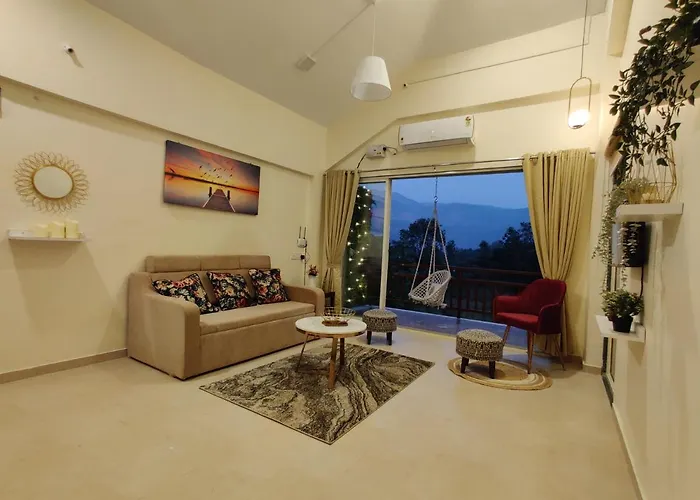 'The Mountain Majesty': Cozy 1 Bhk Apartment