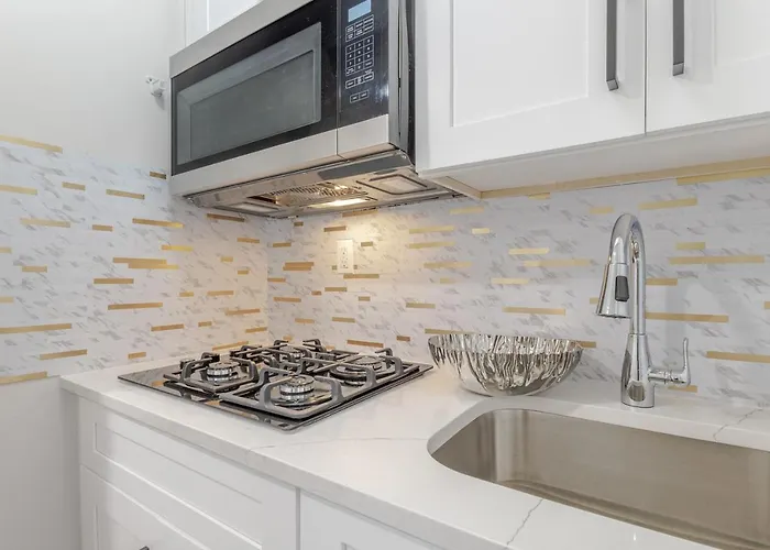 Modern One Bedroom Apartment
