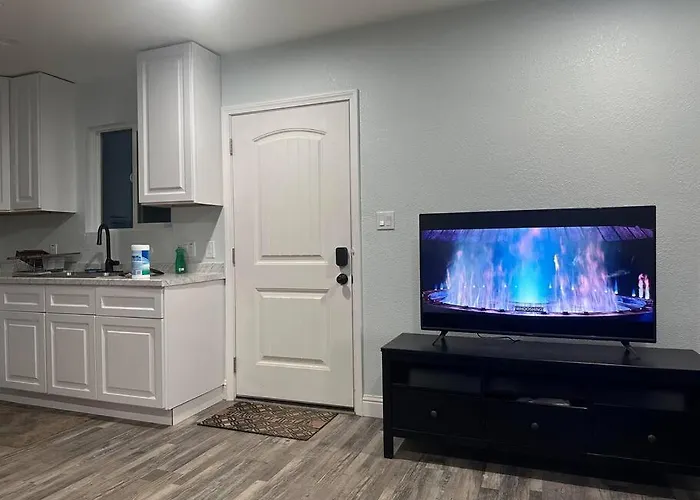 Guest House Near Ucd Med. Center