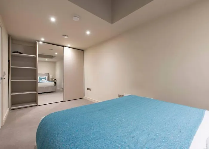Garden Haven Luxe 1Br 1Ba Chigwell Retreat Chcl F1