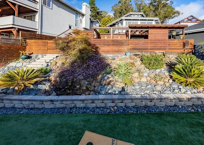 Coastal Zen Cottage - Walk To Beach