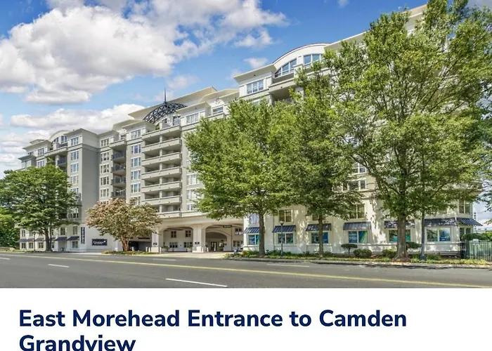 Spacious 2 Bed, 2 Bath Uptown Gem In The Heart Of The City-Parking-Wi-Fi-Balcony-Walk To Boa Stadium