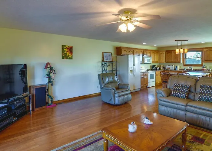 Byrdstown Apartment < 4 Mi To Dale Hollow Lake!